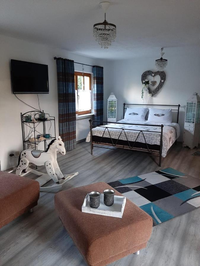 B&B Neuses Am Brand Sonnefeld Dış mekan fotoğraf